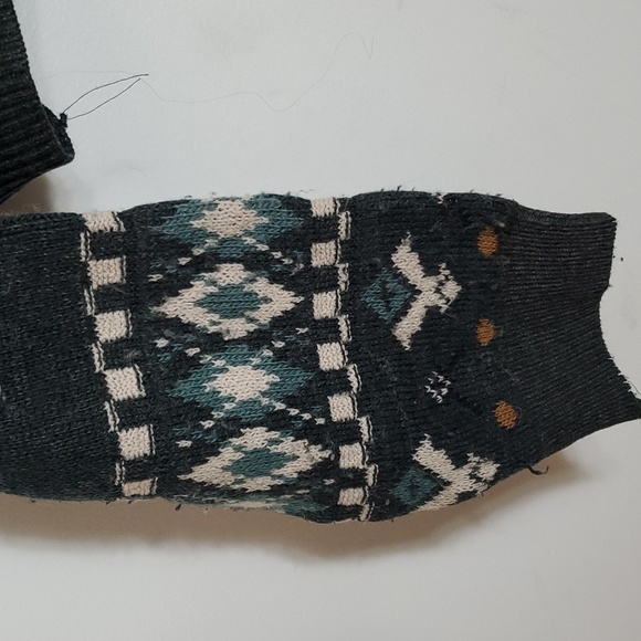 Black Tape Women's Patterned Sweater - Picture 6 of 9